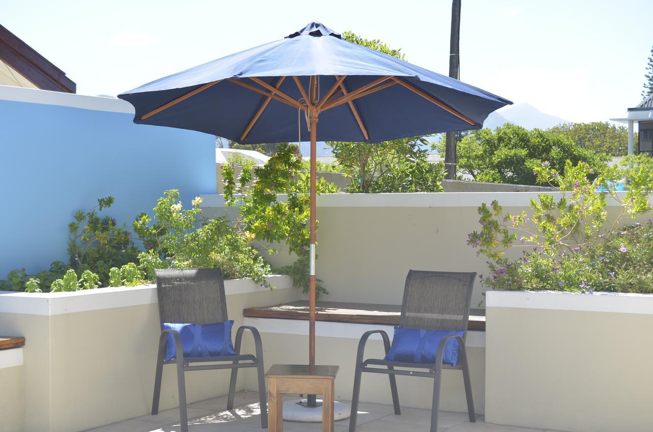 Harmony Place Hotel Hermanus Exterior photo